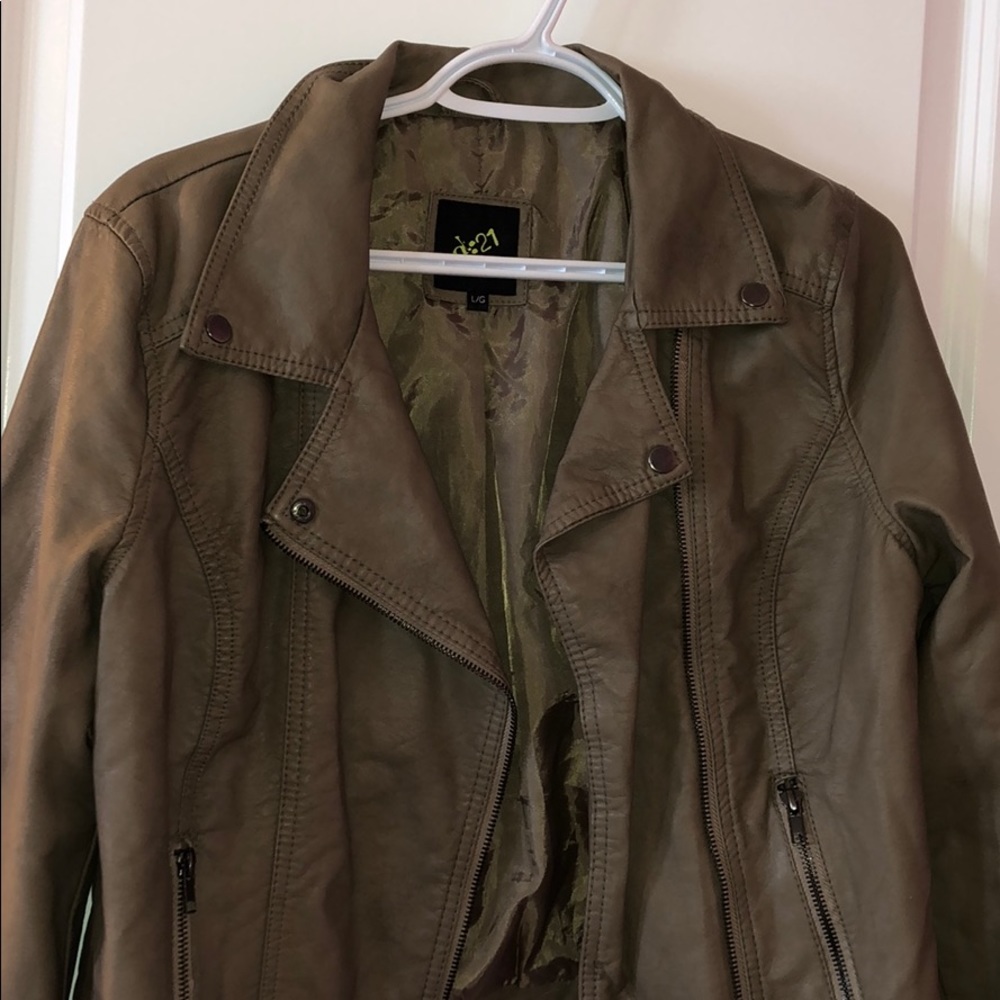 🌿Light brown jacket